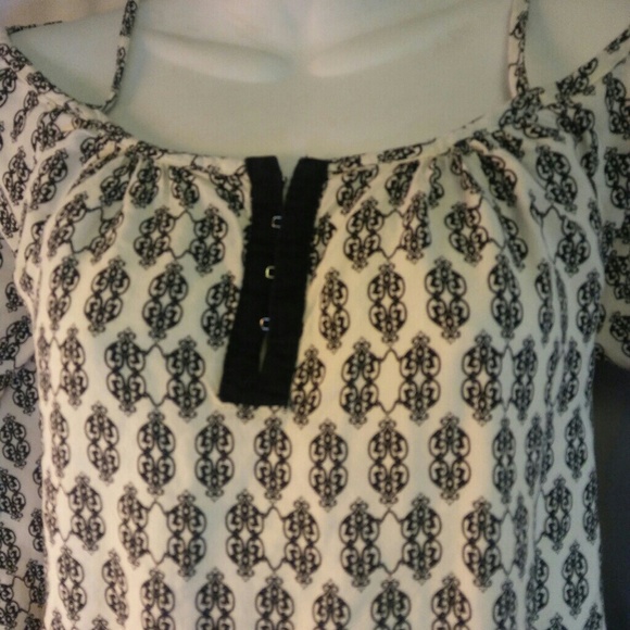 Full Tilt Boho Cold Shoulder Patterned Top, S - Picture 3 of 4